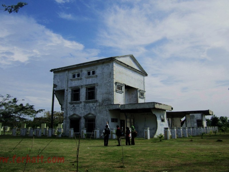 Kuburan Massal di Halaman Rumah Sakit Aceh